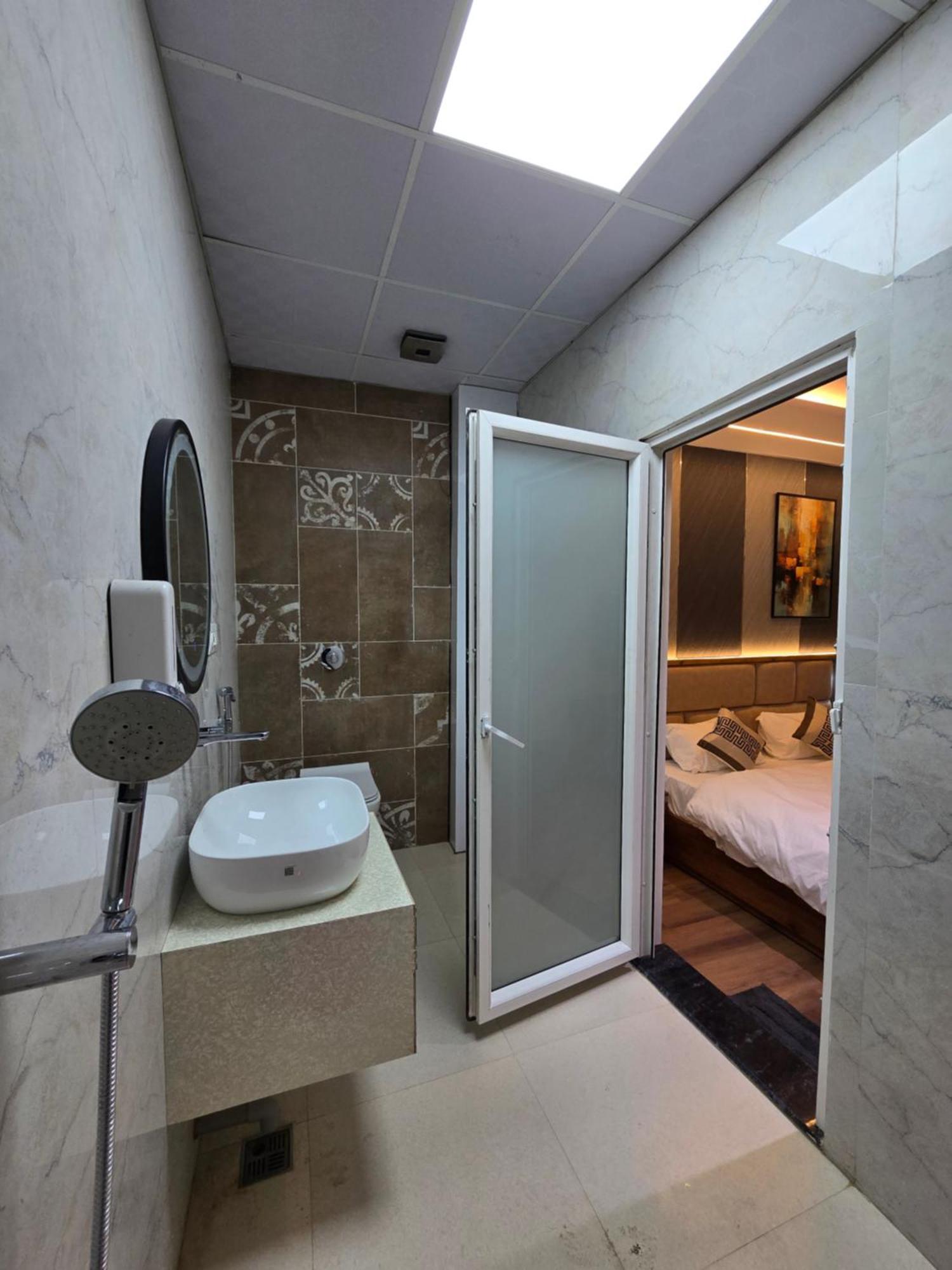 Hotel Fortune Ayodhya Buitenkant foto